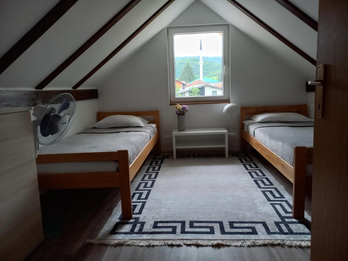 Vacation Home "Cehic" Kulen Vakuf Exterior foto